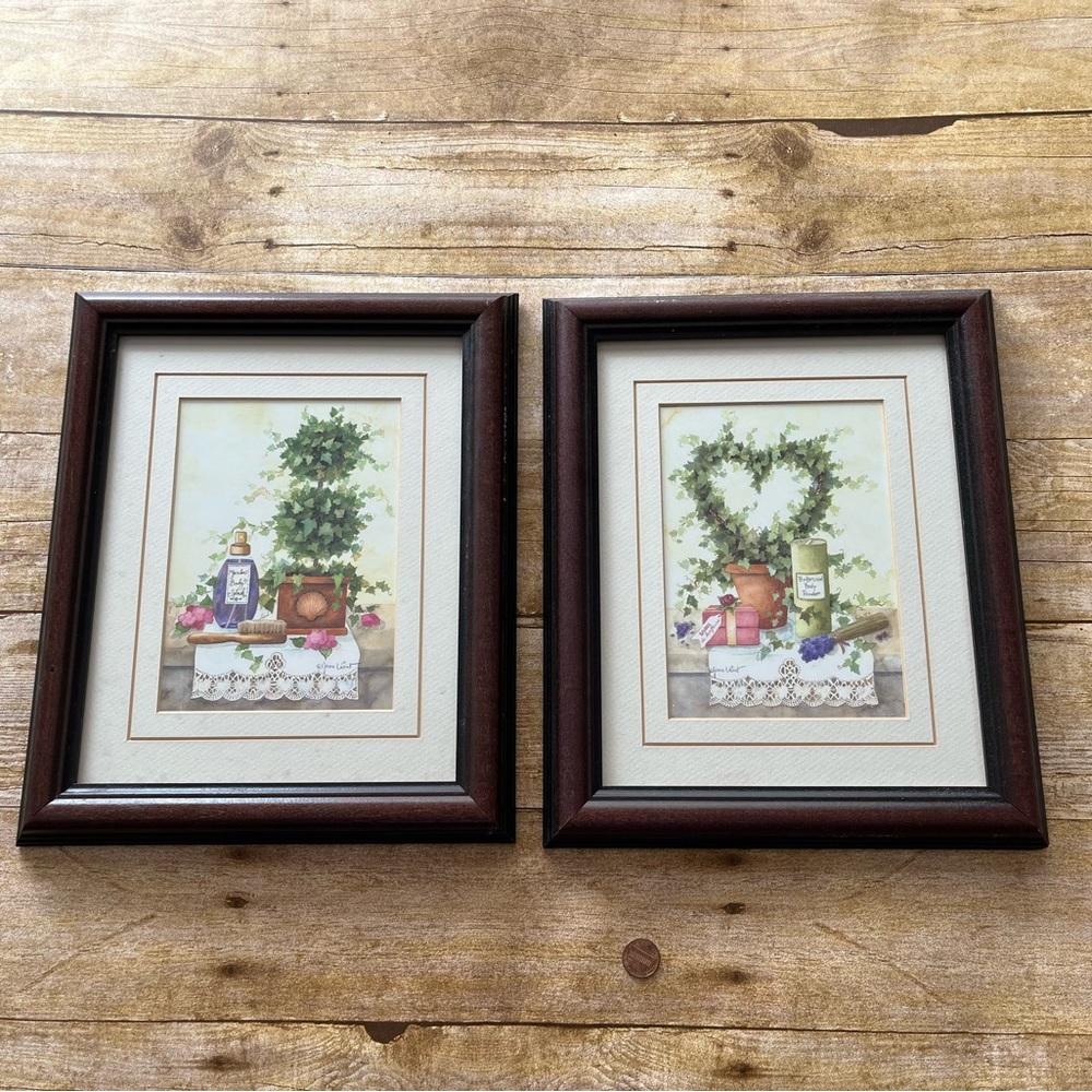 Set of Two Framed Matted Bathroom Pictures EUC 10X12